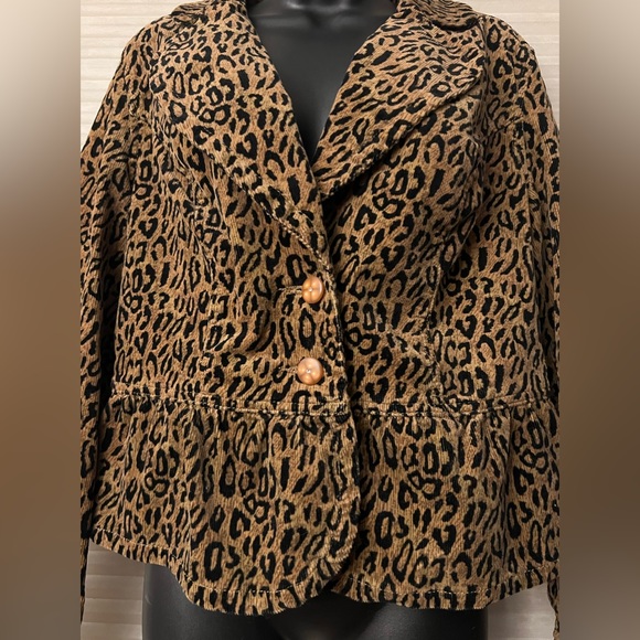 KIKIT JEANS Leopard Blazer with Bell Sleeves and Peplum Hem Size LARGE - Picture 2 of 16